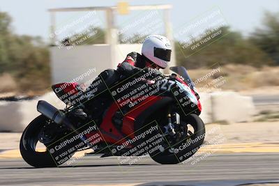 media/Oct-13-2025-Moto Forza (Mon) [[a66d839500]]/2-A Group/Session 4 Turn 7/